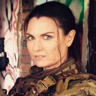 Katarina Waters en el papel de Sgt. Kira Paige