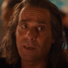 James Callis en el papel de Tom