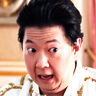 Ken Jeong en el papel de Goh Wye Mun
