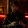 Richard Harmon en el papel de Erik Campbell