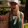 Anna Lore en el papel de Julia Campbell