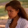 Antonia Thomas en el papel de Karina