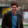 Andrew Garfield en el papel de Tobias Durand