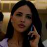Eiza González en el papel de Rachel Wild