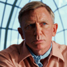 Daniel Craig. en el papel de Detective Benoit Blanc