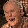 John Lithgow en el papel de Papá de Brad / Sr. Whitaker