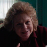Becky Ann Baker en el papel de Linda