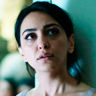 Nazanin Boniadi en el papel de Zahra