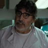 Alfred Molina en el papel de Richie Dechico