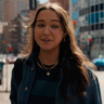 Sadie Stanley en el papel de Mia