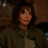 Carmen Ejogo en el papel de Deb McCall
