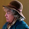 Kathy Bates en el papel de Dorothy Kenyon