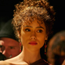 Nathalie Emmanuel en el papel de Julia Cicero