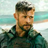 Chris Hemsworth en el papel de Tyler Rake