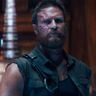 Josh Lawson en el papel de Kano