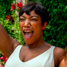 Naomi Ackie en el papel de Frida