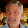 George Clooney en el papel de David Cotton