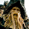 Bill Nighy en el papel de Davy Jones