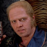 Thomas F. Wilson en el papel de Biff Tannen / Griff
