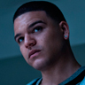 Josh Andrés Rivera en el papel de Aaron Hernández