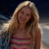 Michelle Randolph en el papel de Ainsley Norris