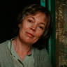 Olivia Colman en el papel de Susan Edwards