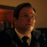 Dallas Roberts en el papel de Dr. Jerome Oziel